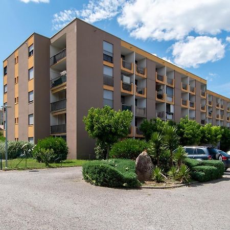 Les Flamants Roses - Studio Avec Balcon Apartment Ним Екстериор снимка