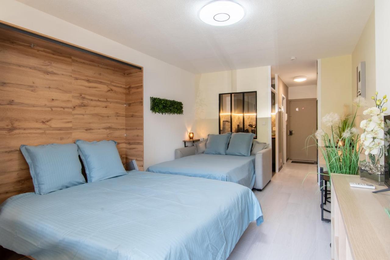 Les Flamants Roses - Studio Avec Balcon Apartment Ним Екстериор снимка